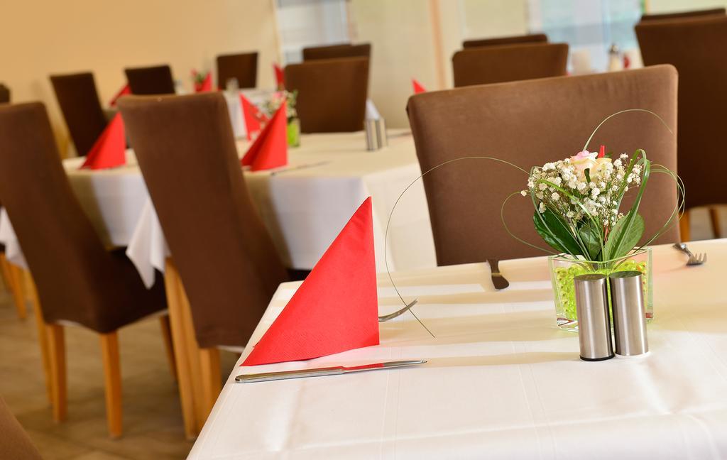Michel Hotel Frankfurt Airport Rüsselsheim Eksteriør bilde