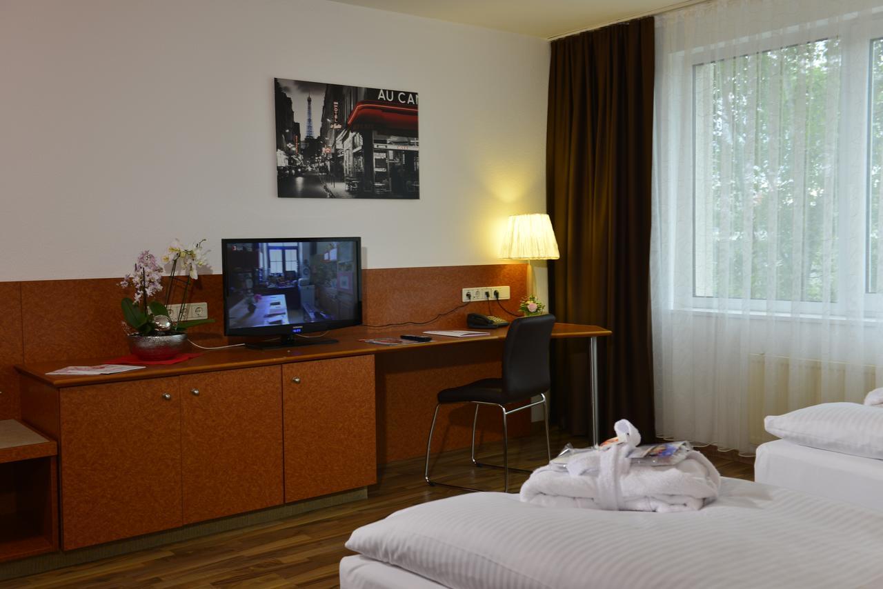 Michel Hotel Frankfurt Airport Rüsselsheim Eksteriør bilde