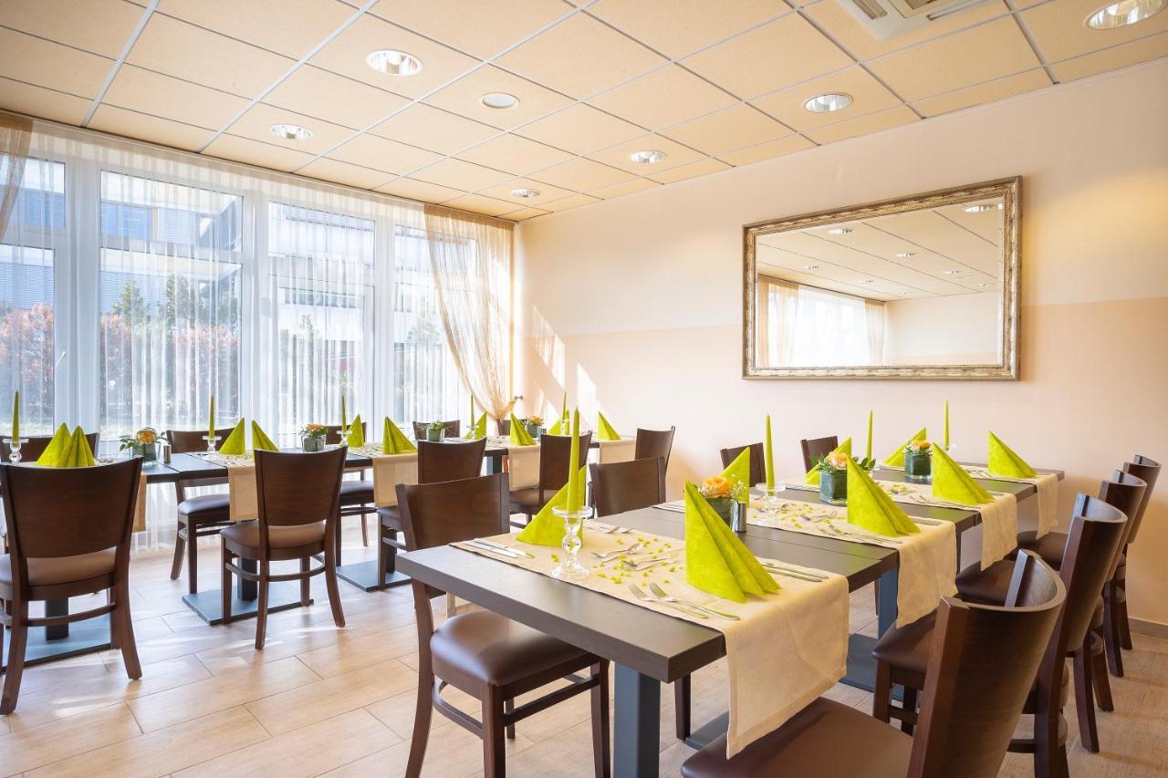 Michel Hotel Frankfurt Airport Rüsselsheim Eksteriør bilde